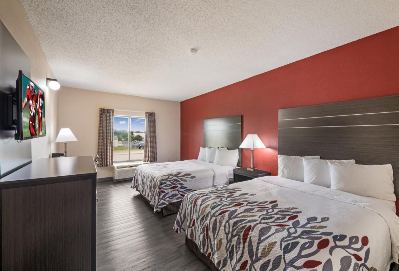 Red Roof Inn & Suites Austin East - Manor Εξωτερικό φωτογραφία